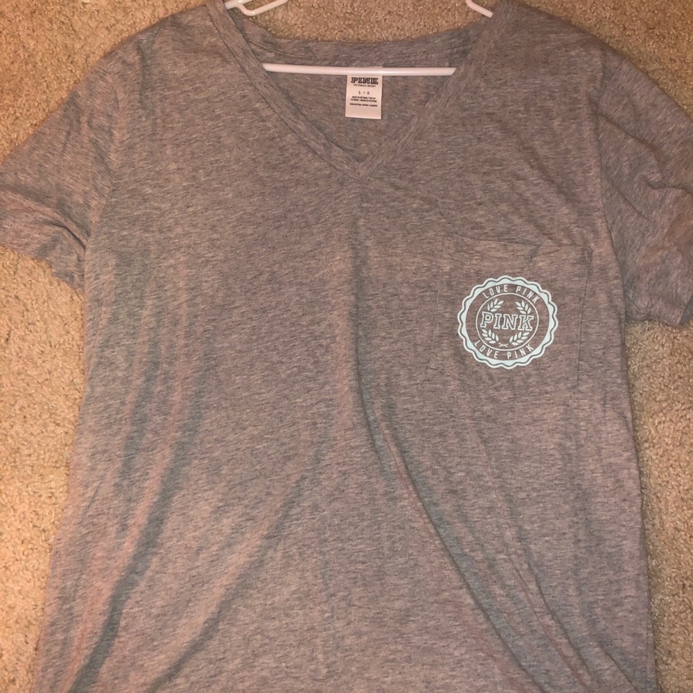 Victoria’s Secret PINK t-shirt